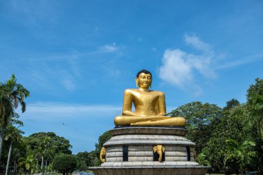 Altın Buda heykeli