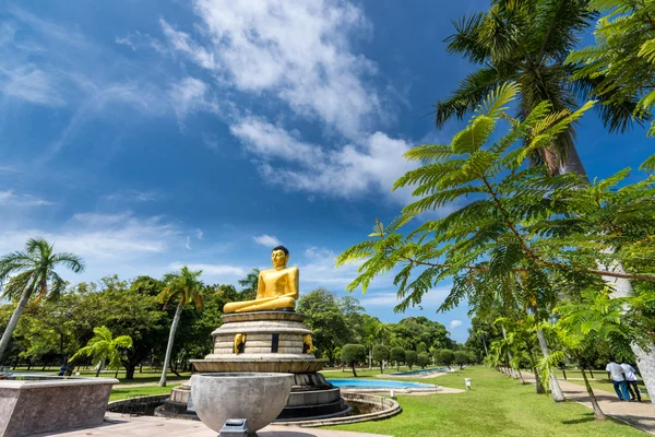 Arany buddha szobor — Stock Fotó