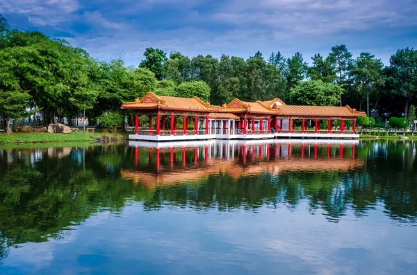 Templo de jardim chinês — Fotografia de Stock