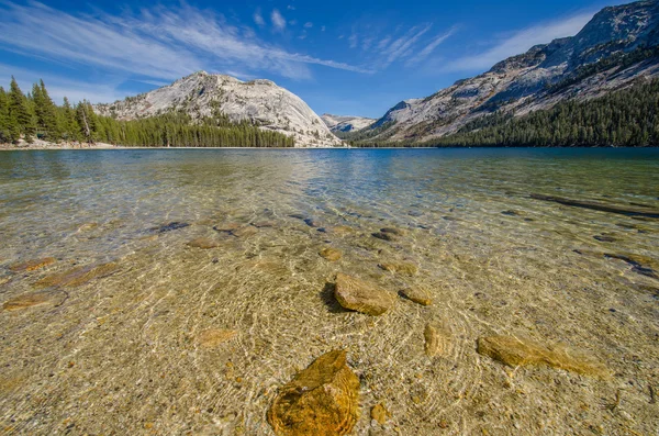 Lake landscape in California — Stock Photo, Image