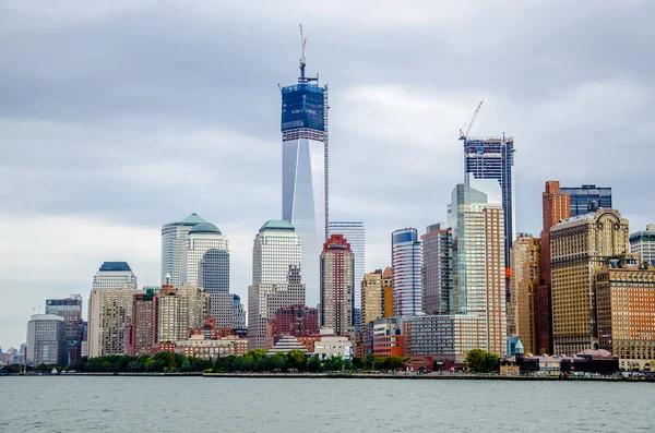 Manhattan skyline über hudson river — Stockfoto