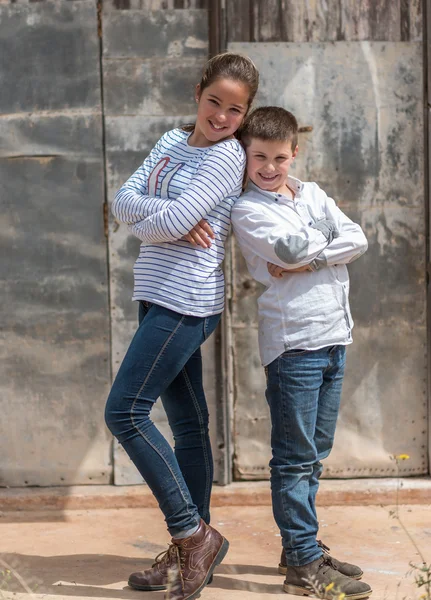 Children posing — Stock Photo, Image