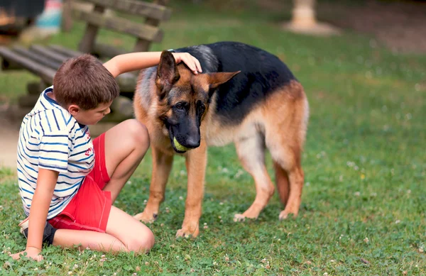 Çocuk having oyunculuk ile senin köpek
