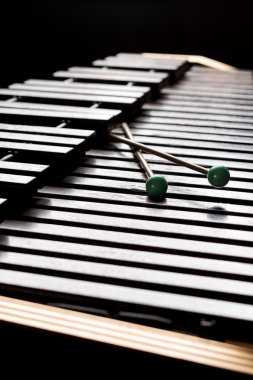 ksilofon ile iki mallets
