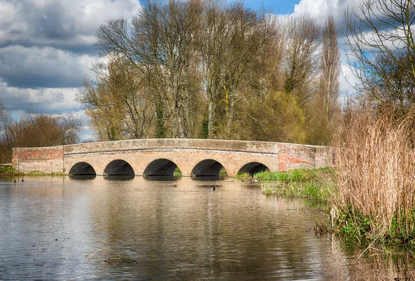 Beş kemerli köprü