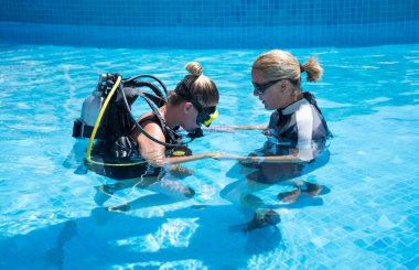 kadın scuba diver