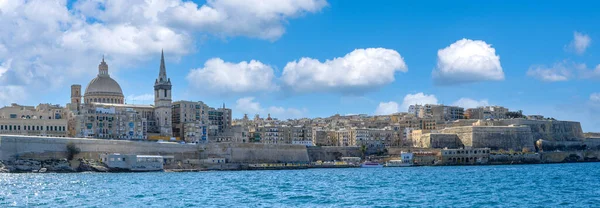 Panoramaof Valletta Beira Mar Mostrando Cúpula Basílica Nossa Senhora Monte — Fotografia de Stock