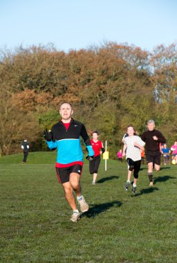 yarış çalıştırmak