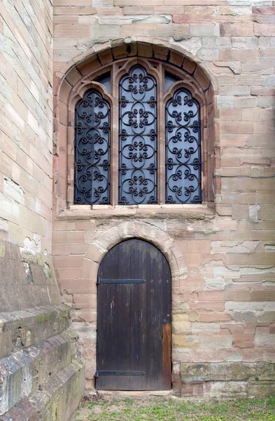 Fenster und Tür — Stockfoto