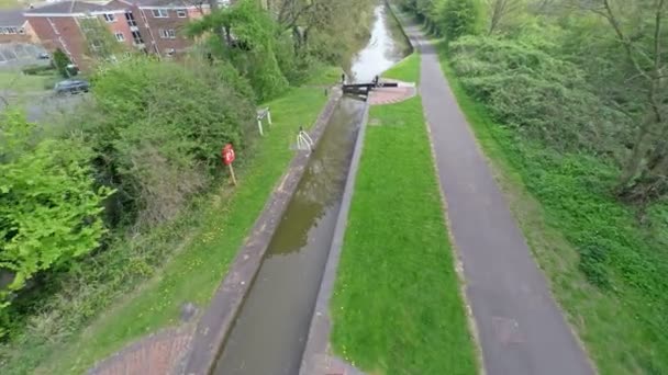 High view of canal lock. — Stock Video