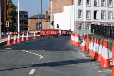 trafik konileri satır