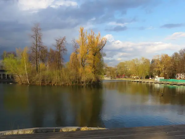 Moscou Printemps Dans Parc Gorky Culture Parc Populaire Moscou Chemins — Photo