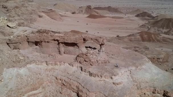 Cámara Vuela Sobre Arco Natural Riad Arabia Saudita — Vídeos de Stock