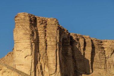 Suudi Arabistan, Riyad yakınlarındaki Dhurma 'taki Jabal Tuwaiq yamaçları.