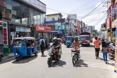 Galle, Sri Lanka - 14 Temmuz 2025: Wakwella Yolu.