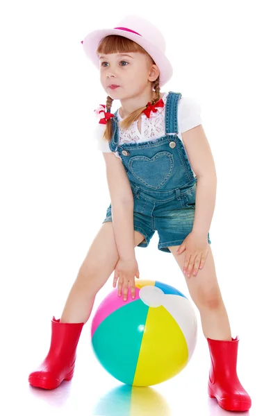 Chica con bola — Foto de Stock