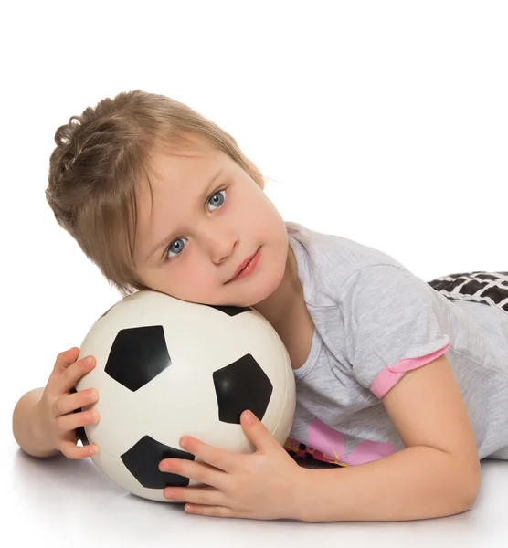 Flicka med fotboll boll — Stockfoto