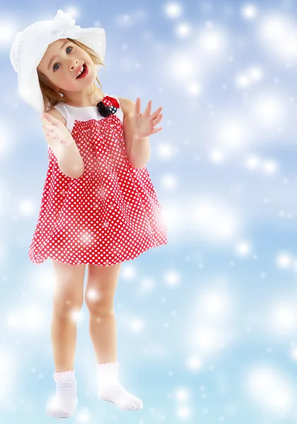 The little girl claps — Stock Photo, Image
