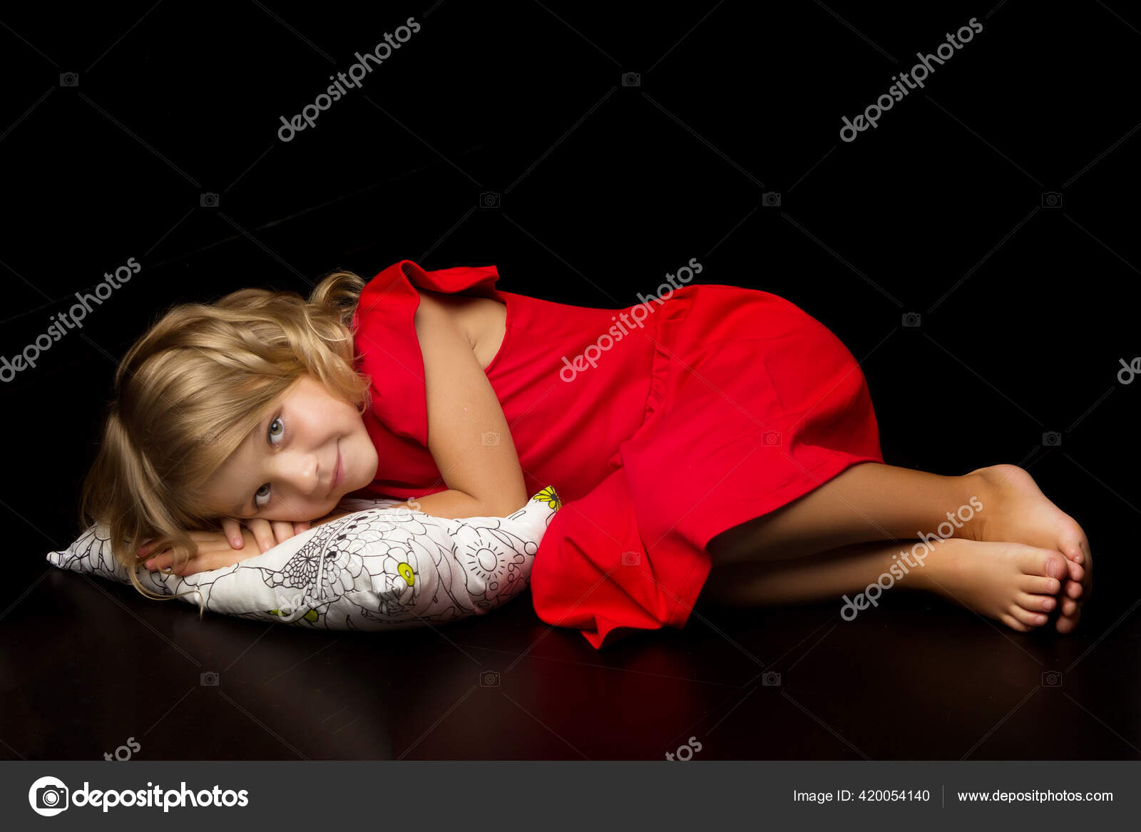 Little Africanamerican Girl Jumping Over Studio Background Stock Photo -  Download Image Now - iStock