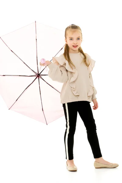 Menina bonito com guarda-chuva. Conceito de previsão meteorológica. — Fotografia de Stock