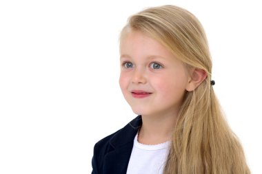 Güzel bir okul kızının ön manzara portresi.