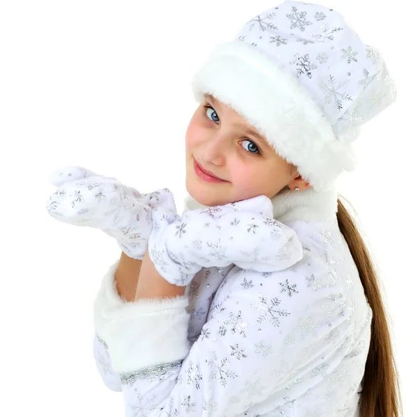 Menina bonita em traje de donzela de neve — Fotografia de Stock