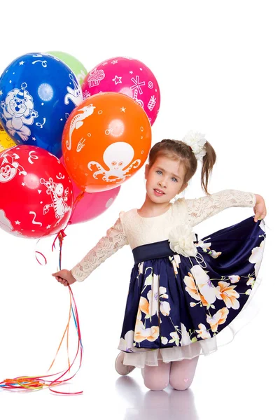 Renkli balonları olan güzel kız. — Stok fotoğraf