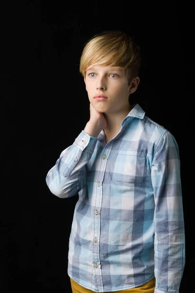 Portrait d'adolescent blond attrayant garçon — Photo