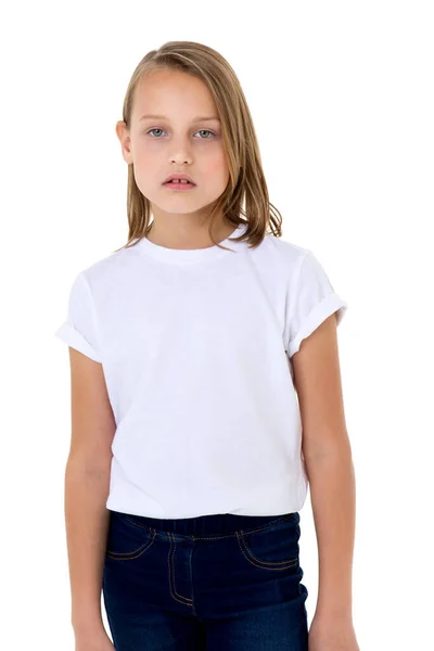 Blonde in a white T-shirt in the studio on a white background. Close-up — Stock Photo, Image