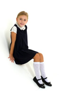 Stüdyoda poz veren güzel kız.