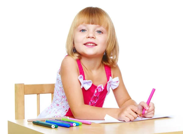 Little girl draws. — Stock Photo, Image