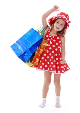 polka noktalı yaz elbiseli küçük kız Omzun