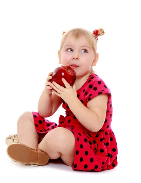 Mädchen im Sommer — Stockfoto