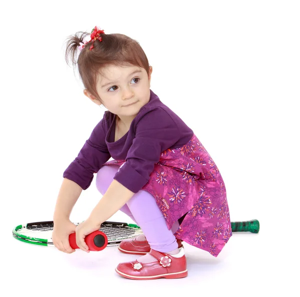Charmiga söt liten flicka med träningsutrustning. — Stockfoto