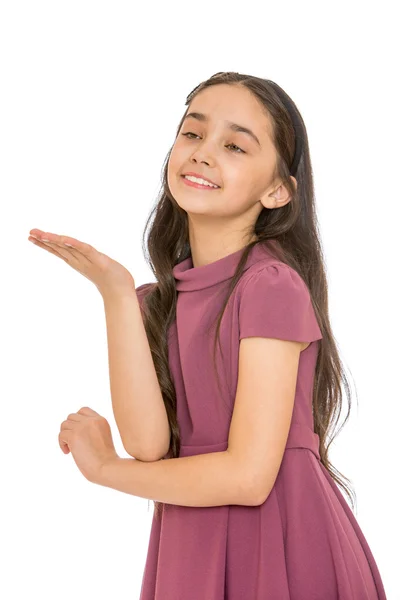 Retrato de bela menina de cabelos escuros — Fotografia de Stock