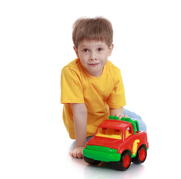 Little boy in a yellow t-shirt — Zdjęcie stockowe