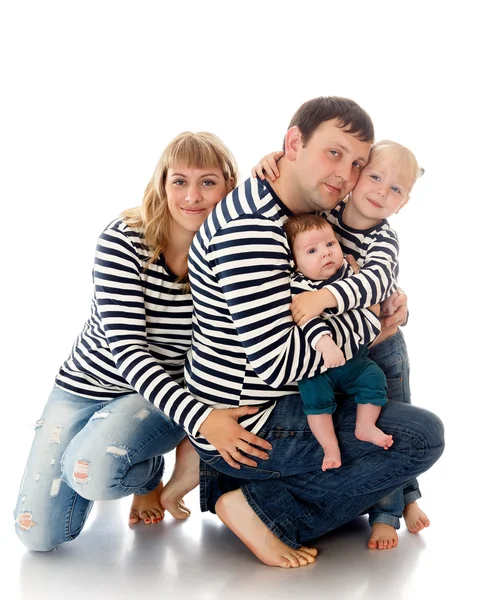 Négytagú család — Stock Fotó