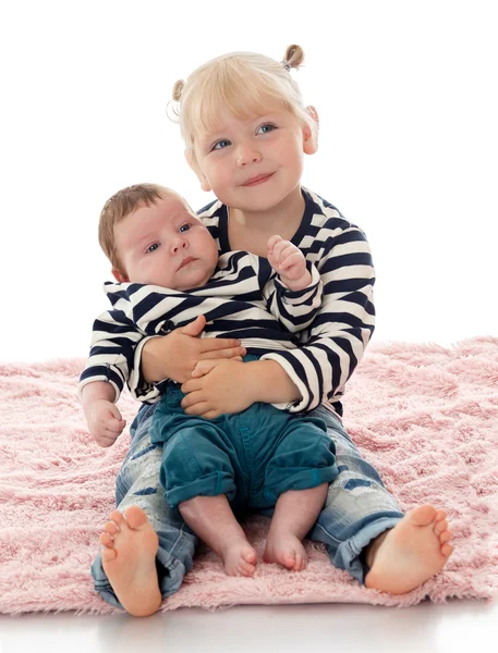 Dívka a její bratr — Stock fotografie