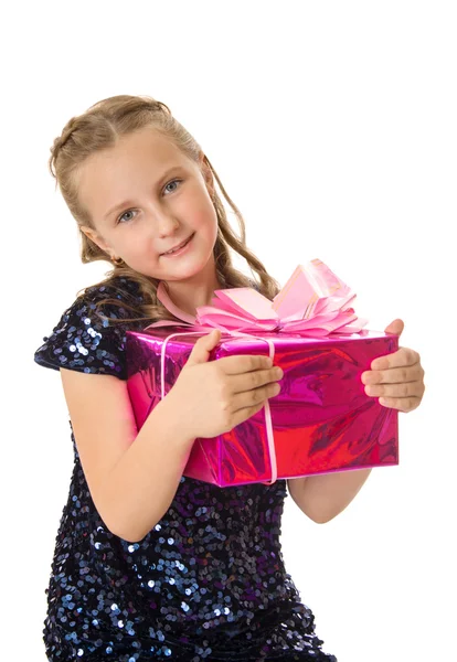 Flicka med en gåva — Stockfoto