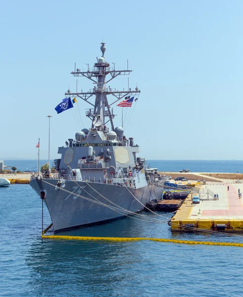 Destructor de misiles guiado clase Arleigh Burke USS Donald Cook (DDG-75 ) — Foto de Stock