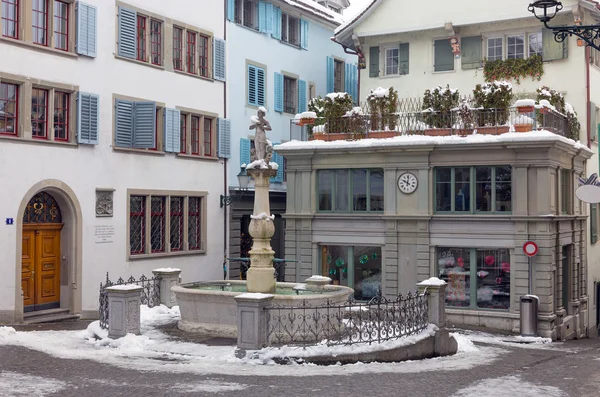 Praça do guardanapo na cidade velha de Zurique, Suíça — Fotografia de Stock