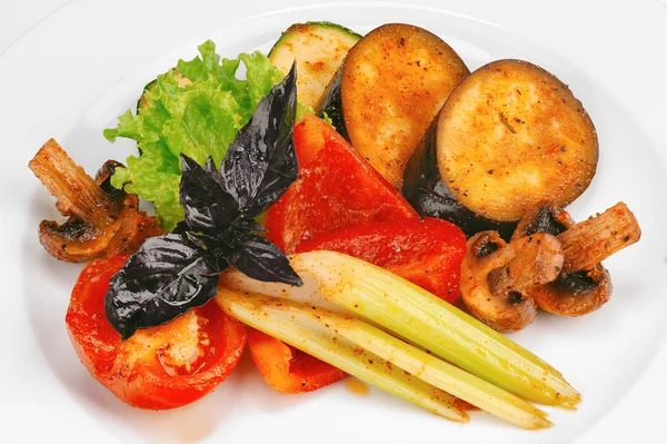 Stek svamp och grönsaker — Stockfoto