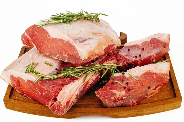 çiğ et baharatlar ile