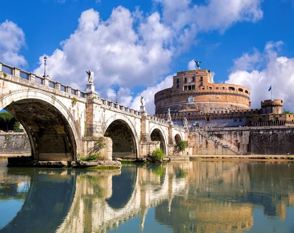 Castello degli Angeli con ponte a Roma — Foto Stock