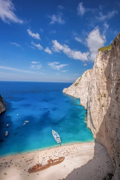 Navagio beach s ztroskotání na ostrově Zakynthos v Řecku — Stock fotografie