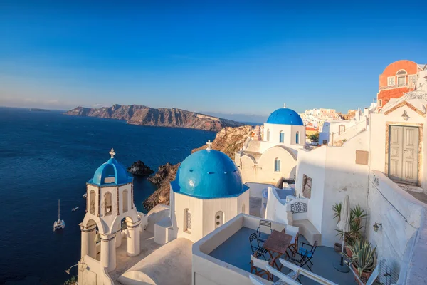 Villaggio di Oia sull'isola di Santorini in Grecia — Foto Stock