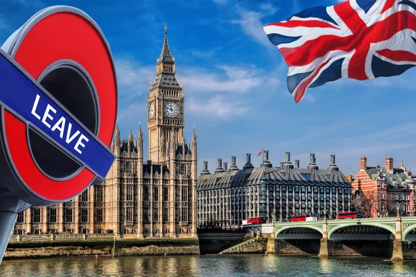 Grã-Bretanha vota para LEAVE União Europeia, Big Ben com bandeira do Reino Unido em Londres, Inglaterra — Fotografia de Stock