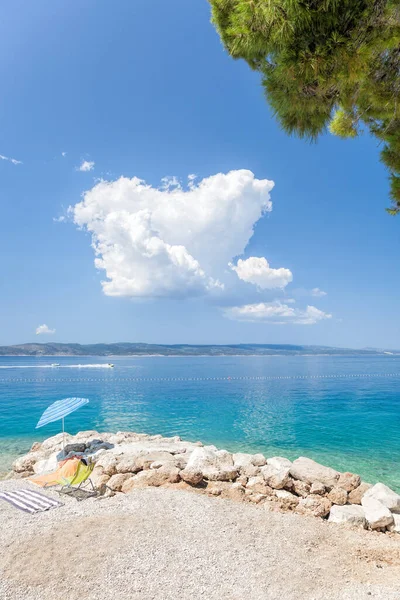 Increíbles Playas Croatas Limpias Con Cielo Azul Brela Dalmacia Croacia — Foto de Stock