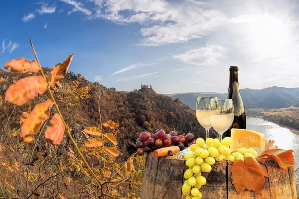 Bottle Wine Barrel Duernstein Castle Close Danube River Autumn Wachau — Stock Photo, Image