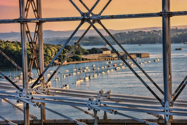 Výstavba Royal Albert Bridge Železnice Proti Plachetnicím Řece Tamar Mezi — Stock fotografie